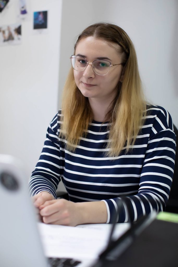 Oksana, logistician 