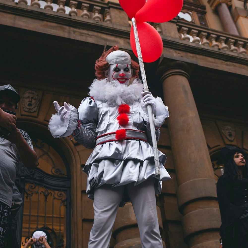 halloween-costumes-2022