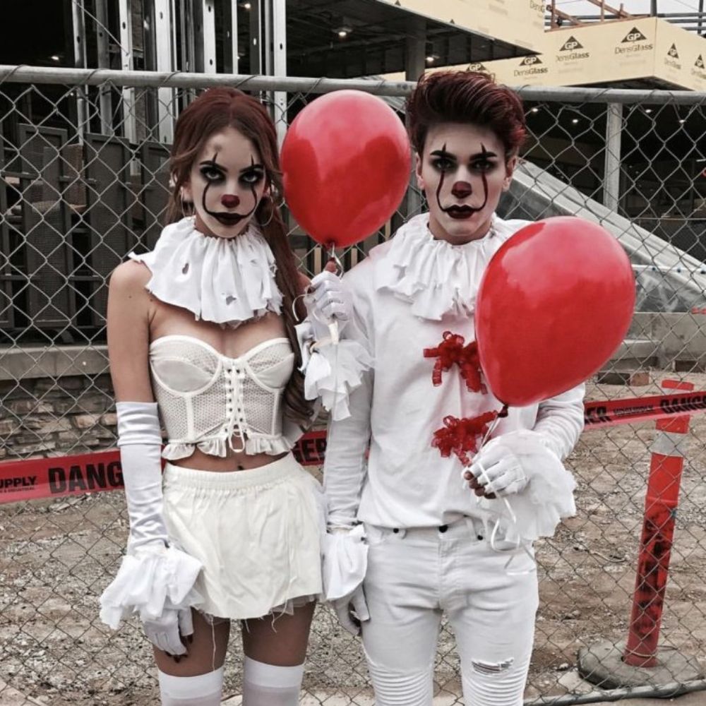 costumes