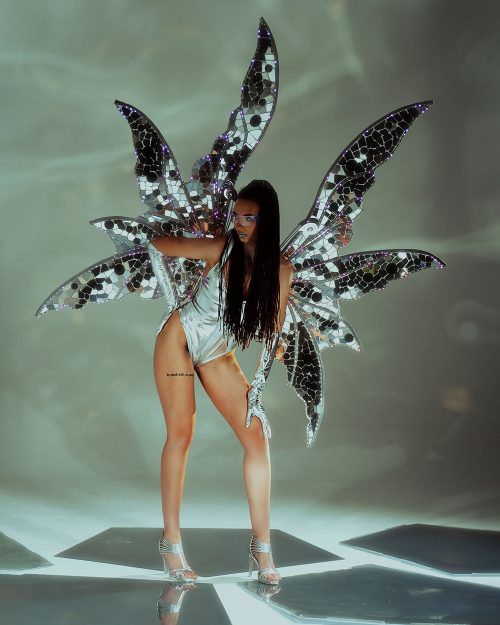mirror-wings-suit-glow-in-the-dark