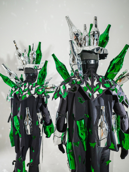 Mirror Costumes of Broken Bottles back view